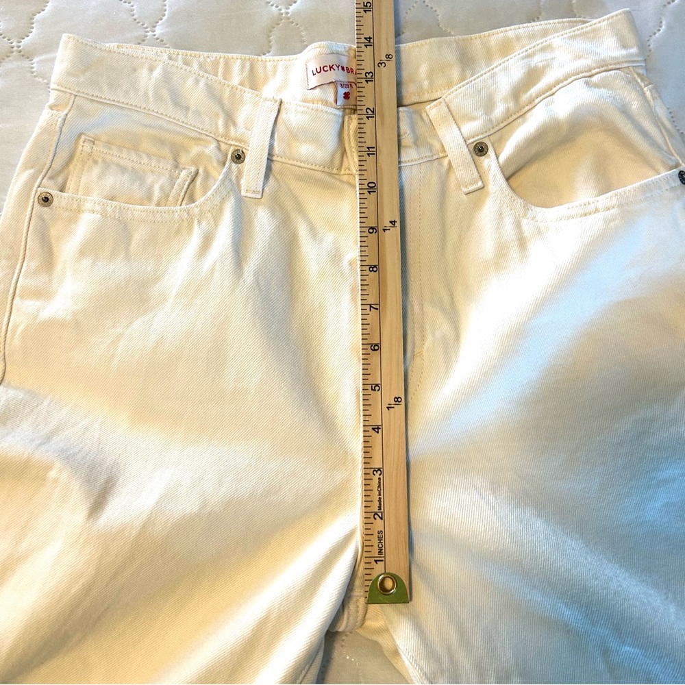 Lucky Brand Loose Hi-Rise Crop Jeans in Ecru. Size 8/29R. - Picture 8 of 13